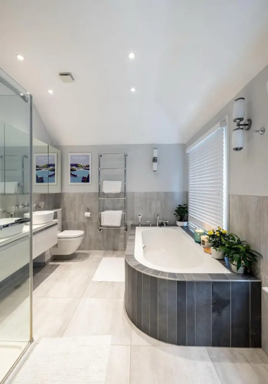 Dream House London 5bd with gym, cinema and hot tub
