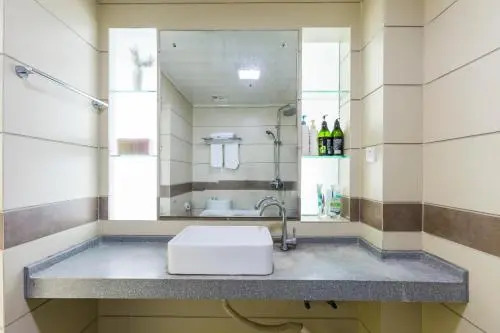 Sanya Shenba Bala Seaview Apartment