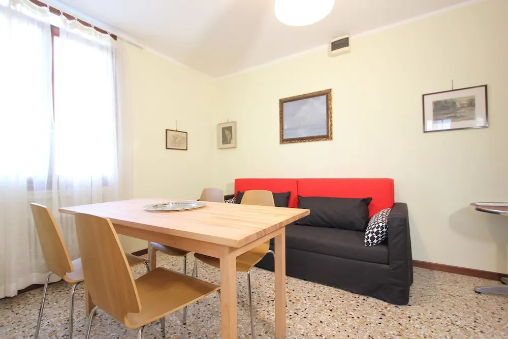 City Apartments - Leonardo