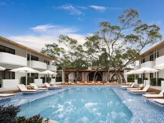 Luxury Wave‘s Home