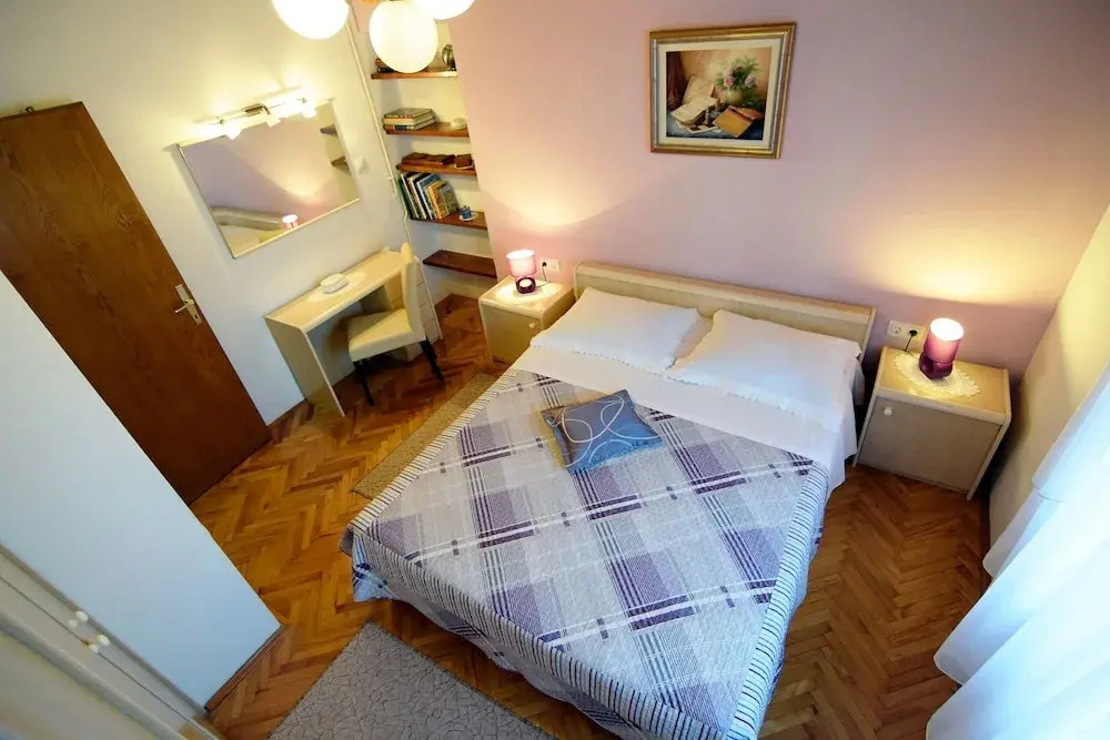 Zlatna - With Beautiful Garden - H