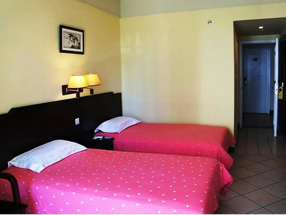 Homeinn Hotel (Sanya Yuyalu Dadonghai)