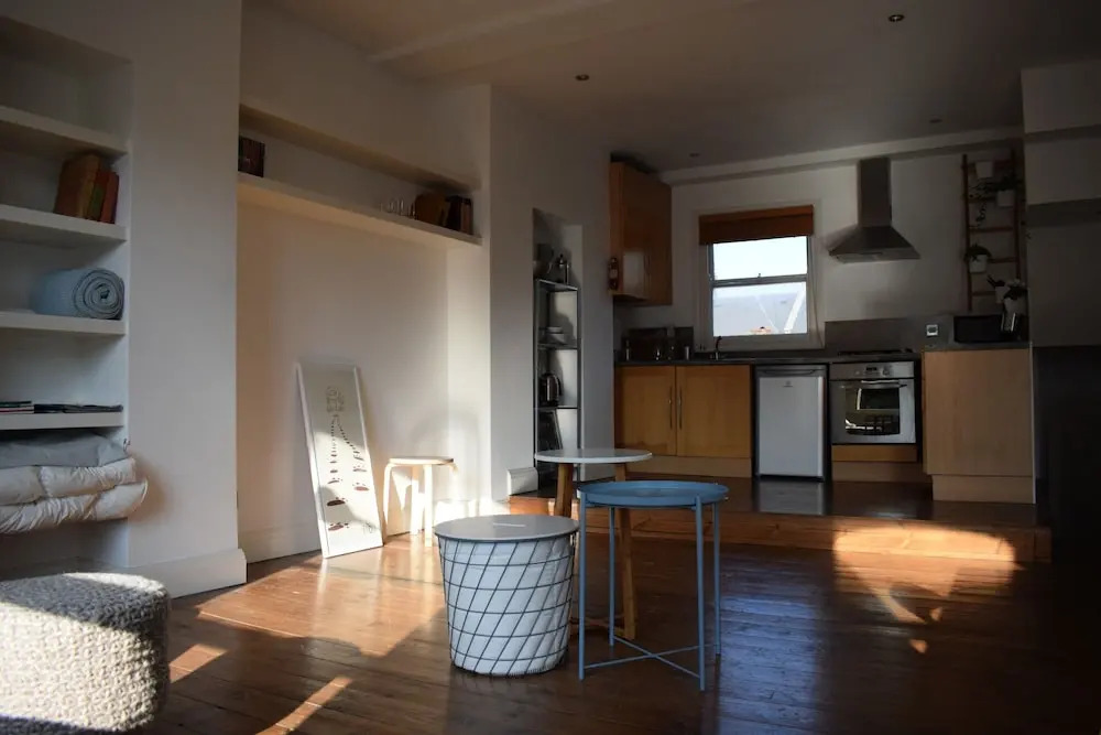 2 Bedroom Property in Brixton