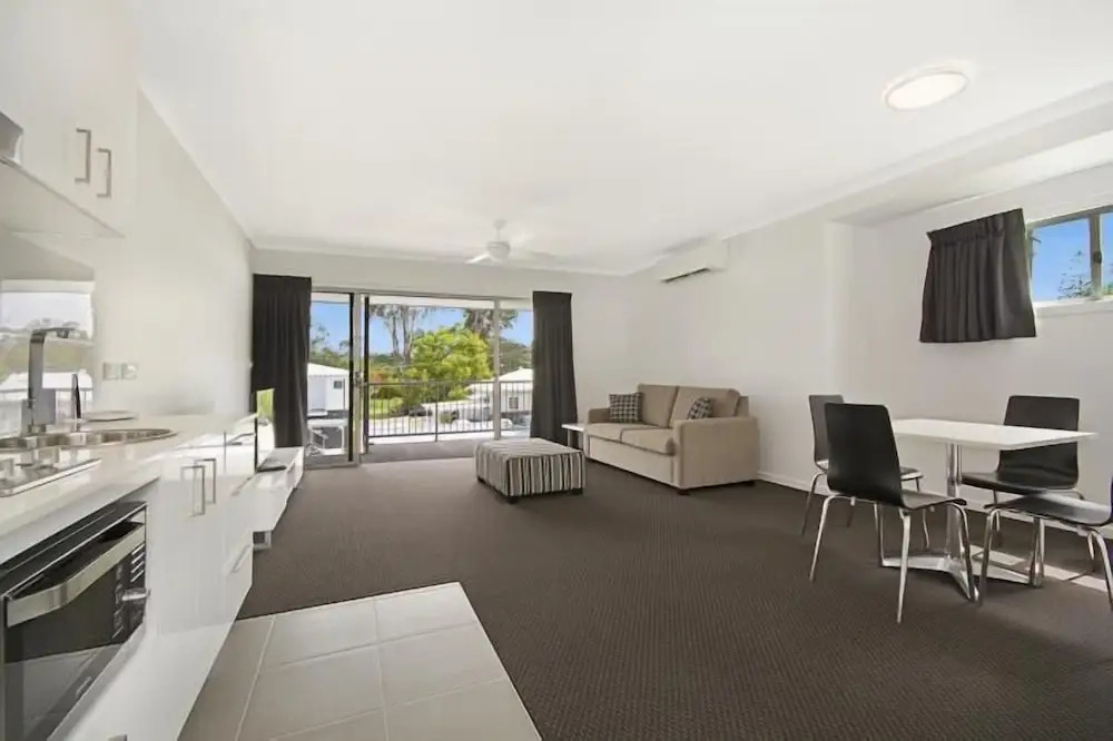Cooroy Luxury Motel Apartments