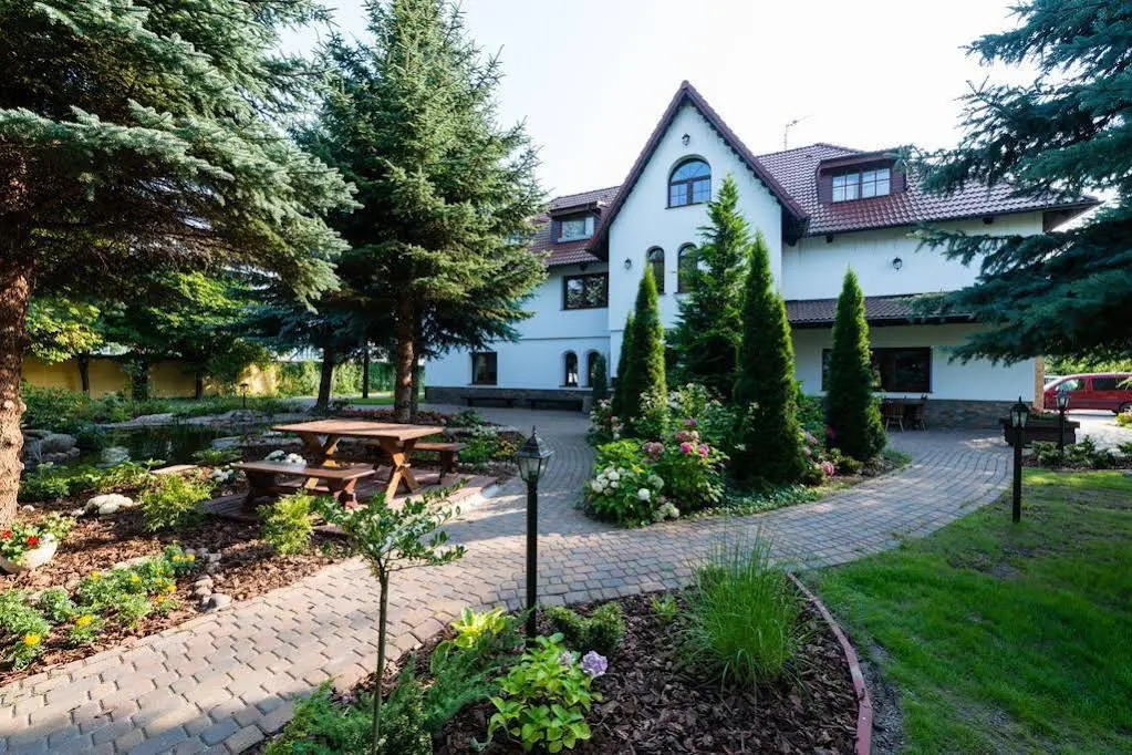 Dworek staropolski
