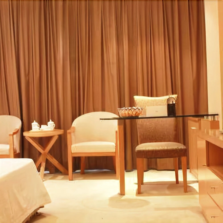 Xiong Zhen Hotel