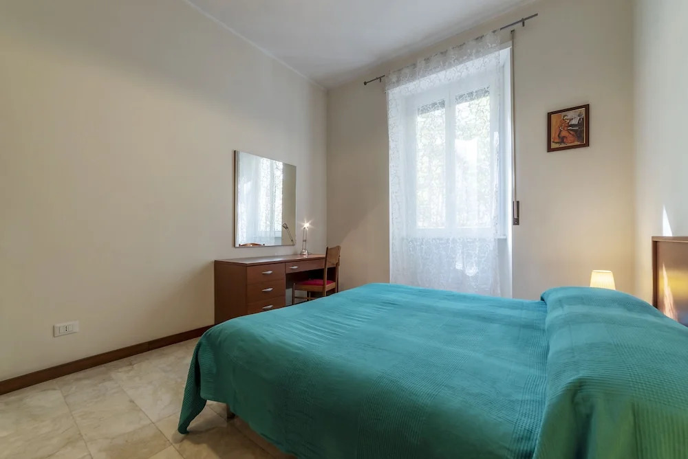 Spacious and comfortable Halldis apartment with four bedrooms
