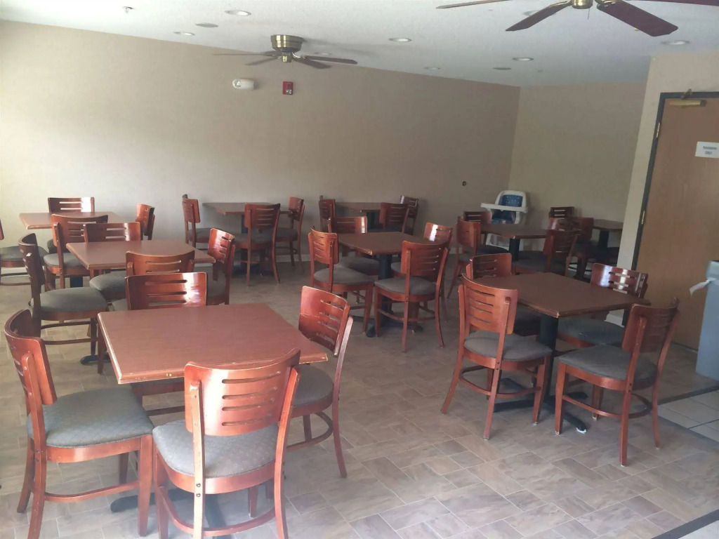 Best Western DeWitt