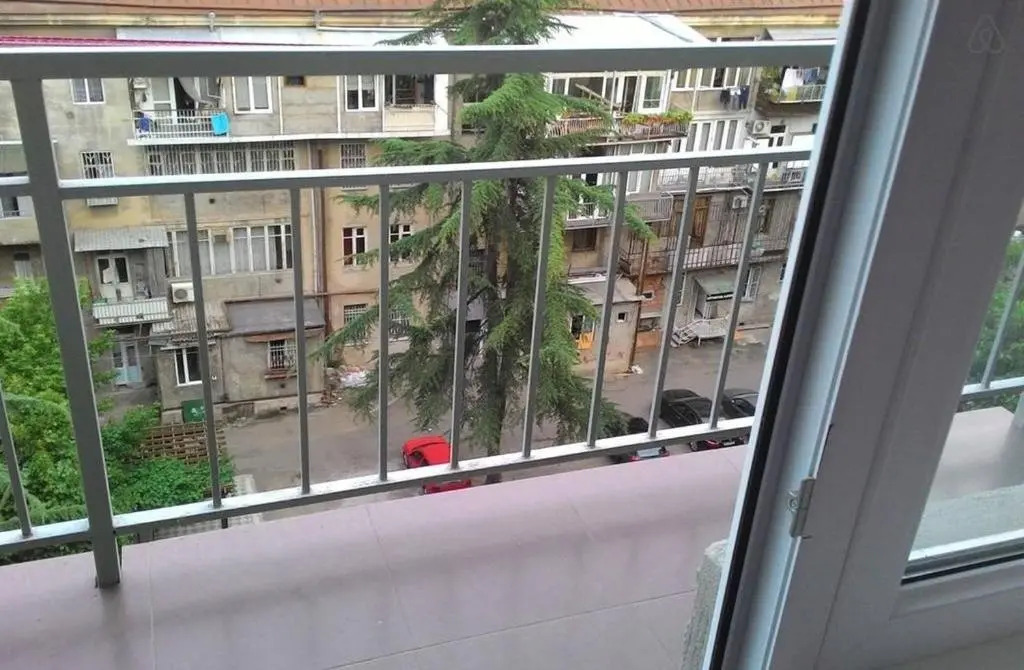 Apartment on Kazbegi Avenue
