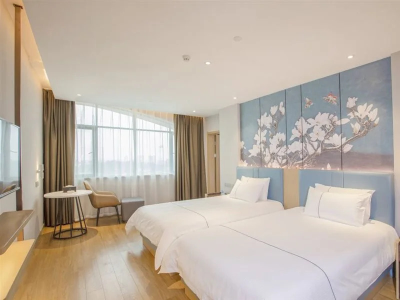 Magnotel Hotel (Dongxing Guomen Port)