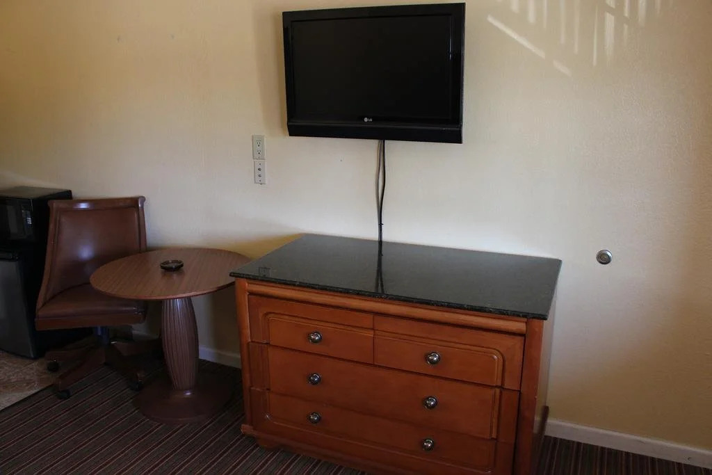 Travelers Inn
