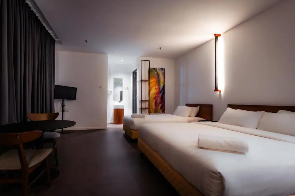 T+ Premium Hotel