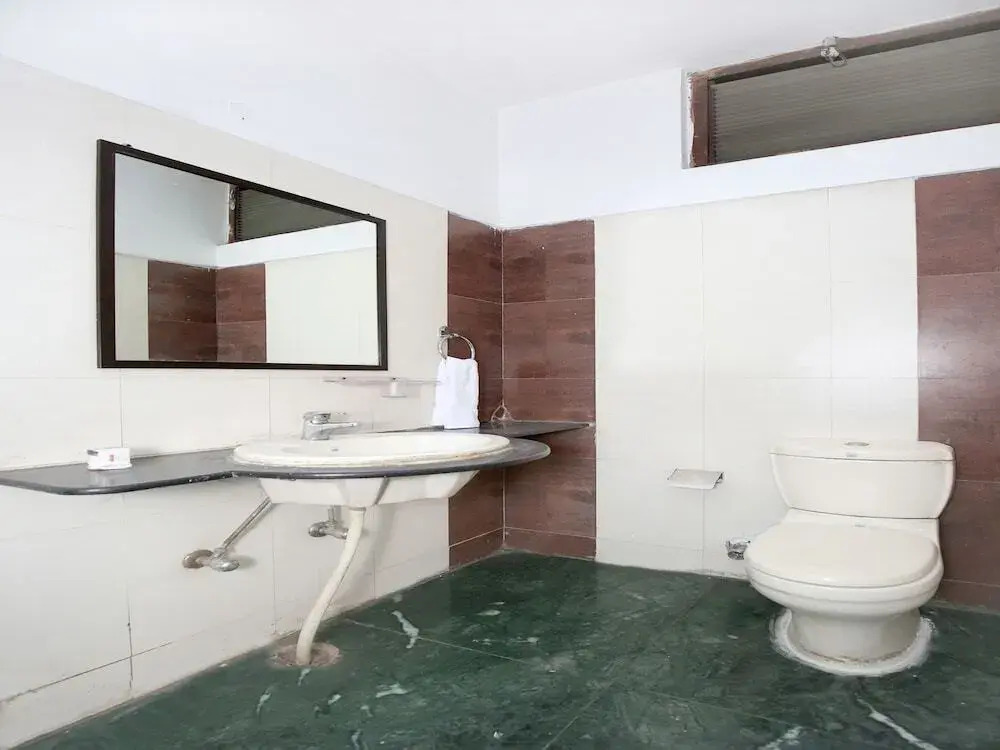 OYO Rooms Sector 7 Madhya Marg