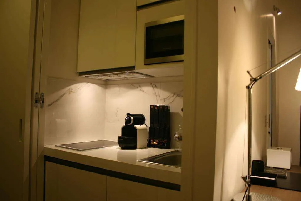 Cirque Deluxe Studio Apartment