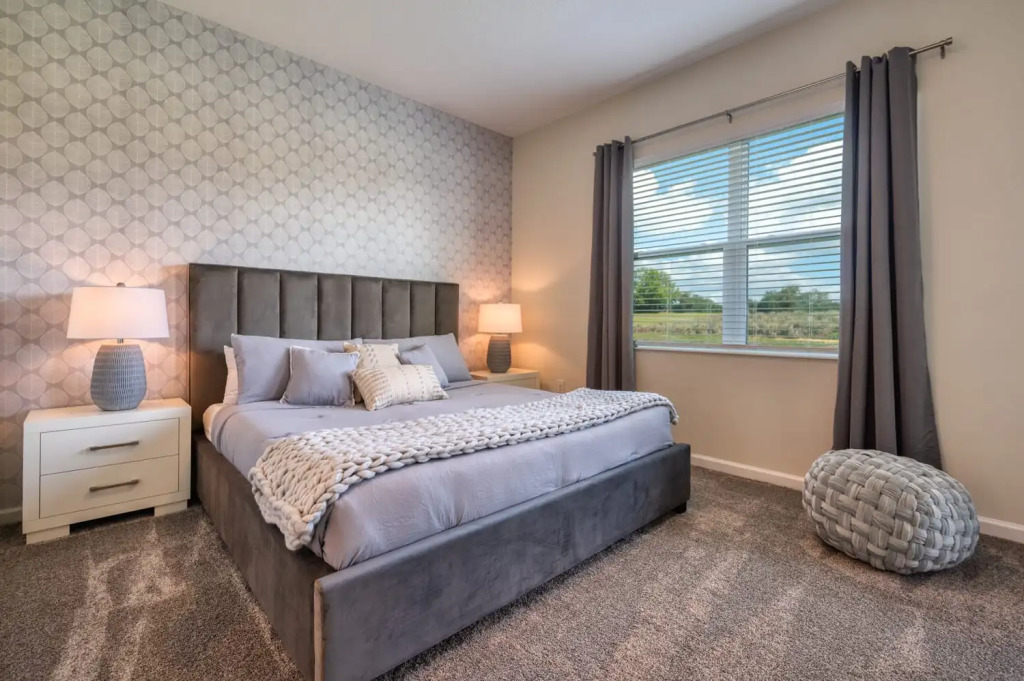 Modern Condo with themed bedroom Mickey near Disney