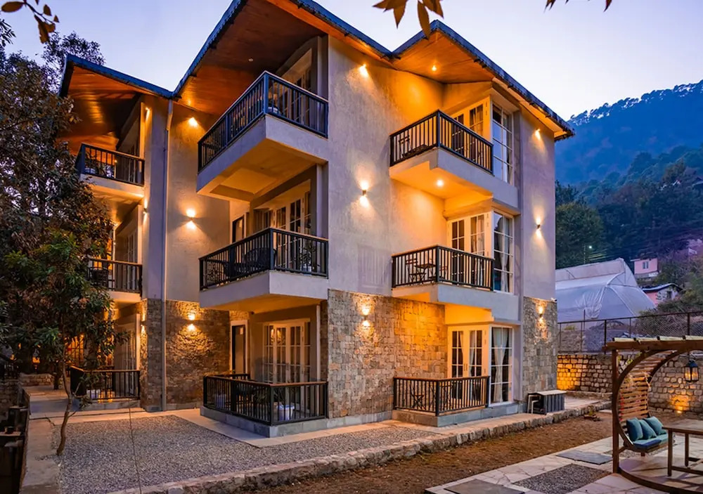 Moustache Bhimtal Luxuria, Nainital