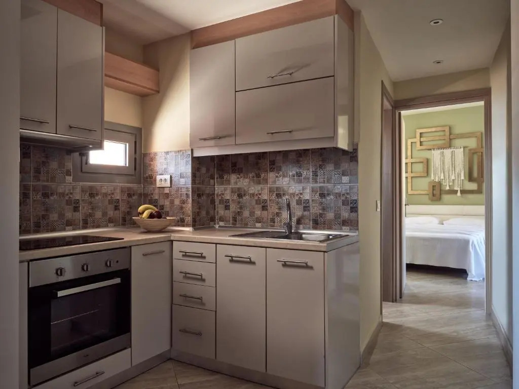 Laura Suites