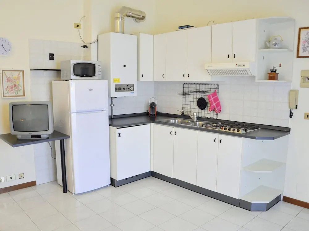 Newly Renovated Holiday Home With Scenic Hill-view