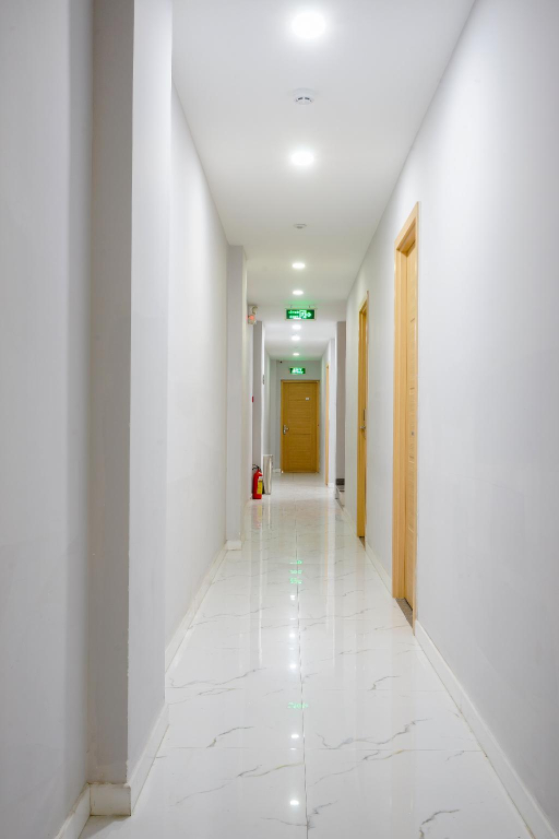 Lá Phú Nhuận Hotel Airport