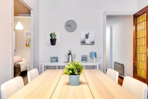 Spacious Apartment Fira Bcn & Camp Nou