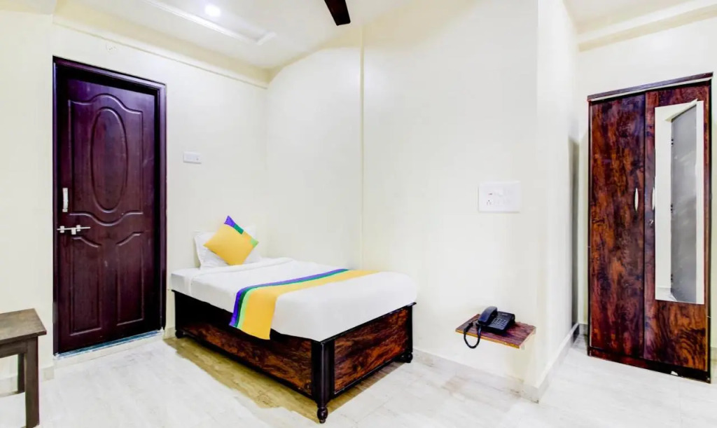 Itsy Hotels Aditya