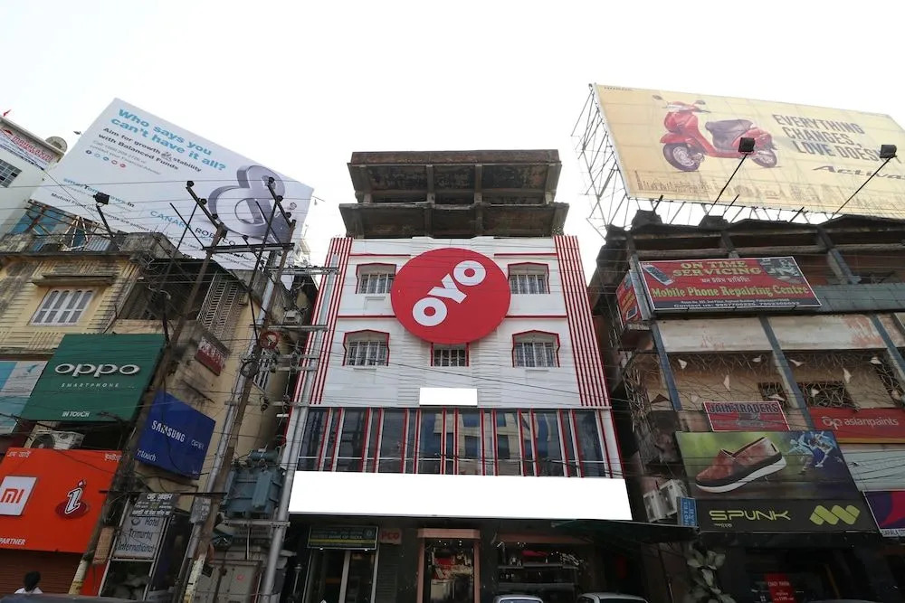 OYO 7933 Hotel Trimurty International