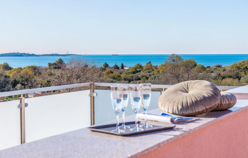 Amazing Home in Fazana with Outdoor Swimming Pool, Hot Tub & 4 Bedrooms