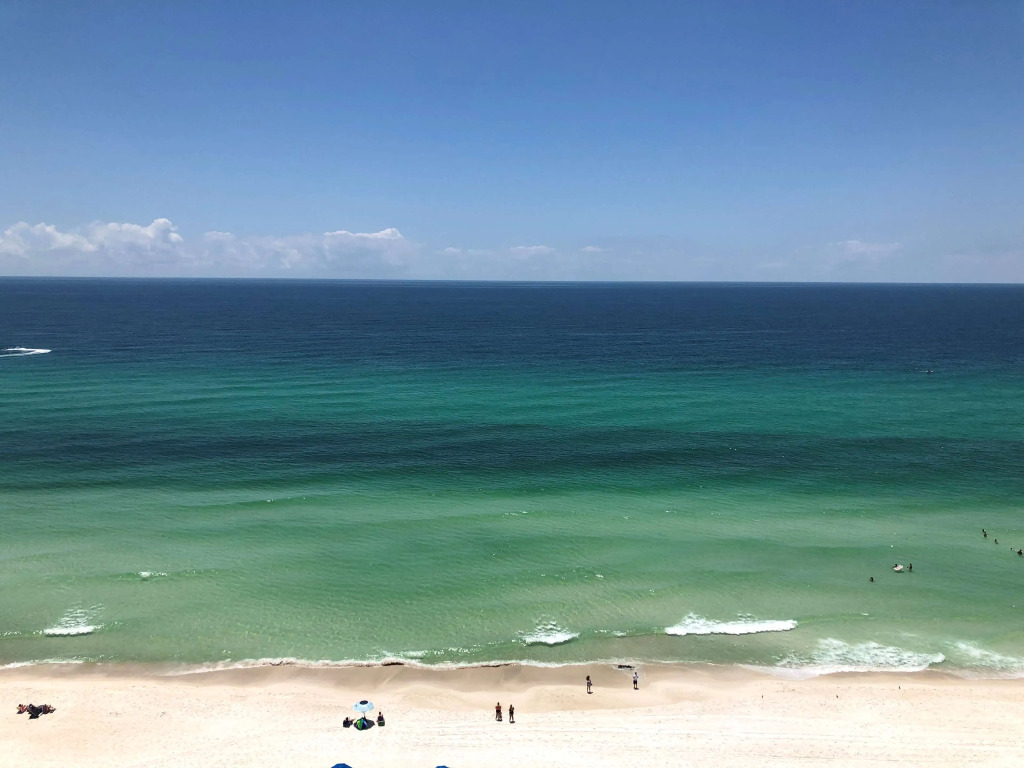 Radisson Beachfront Hotel - Panama City Beach