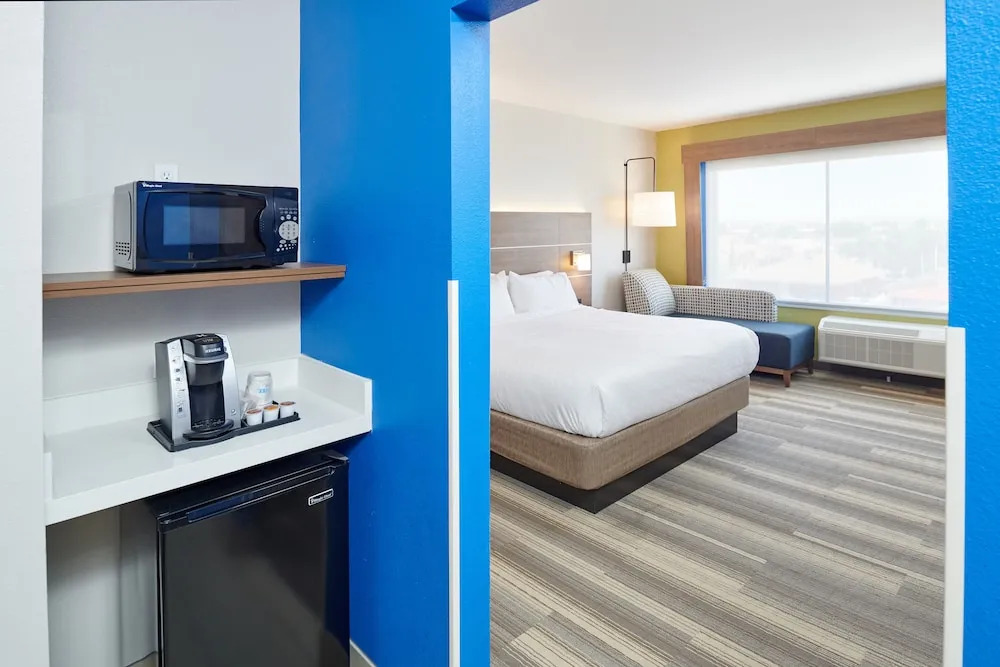 Holiday Inn Express & Suites El Paso - Sunland Park Area by IHG