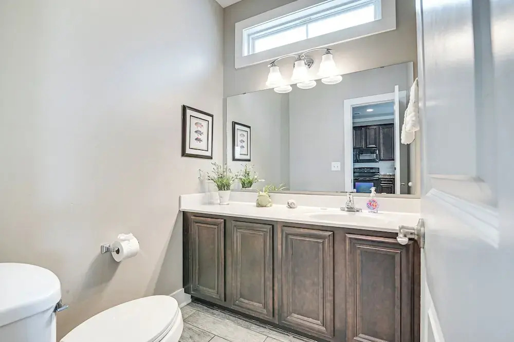 Walk to Shore: Myrtle Beach Home w/ Pool Access!
