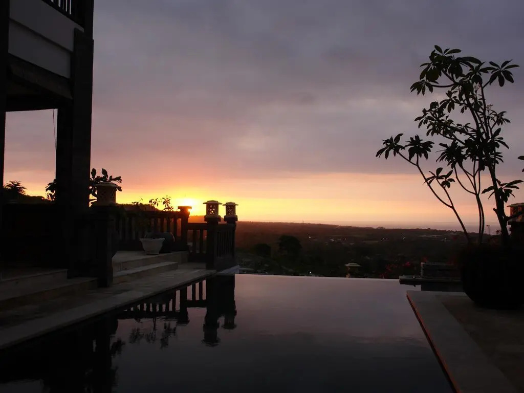 Villa Lebah