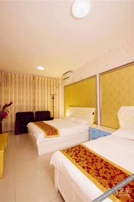 Chongqing Yelaixiang Hotel