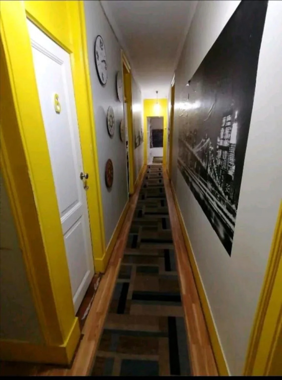 Bagetti hostel only for girls
