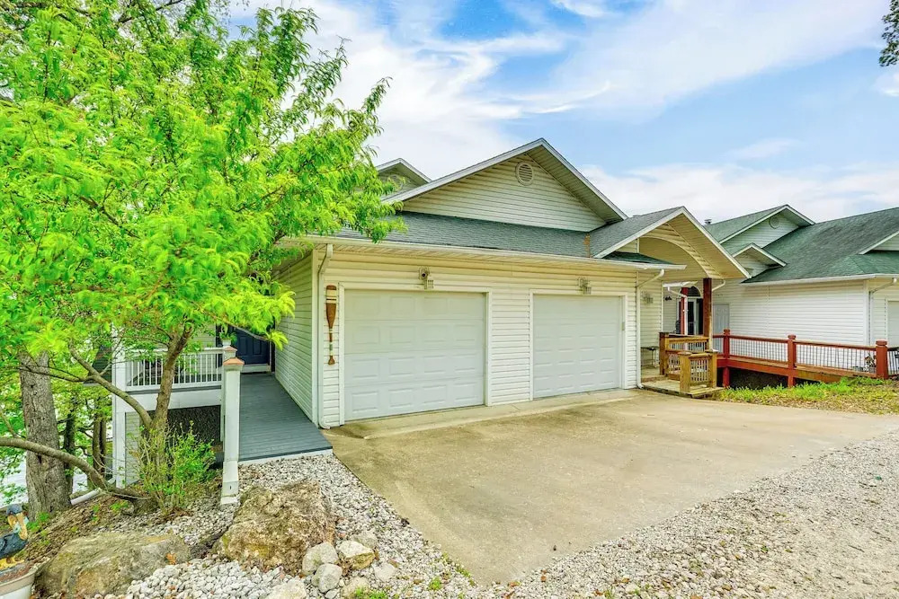 Water Sports On-site! Lake of the Ozarks Townhome
