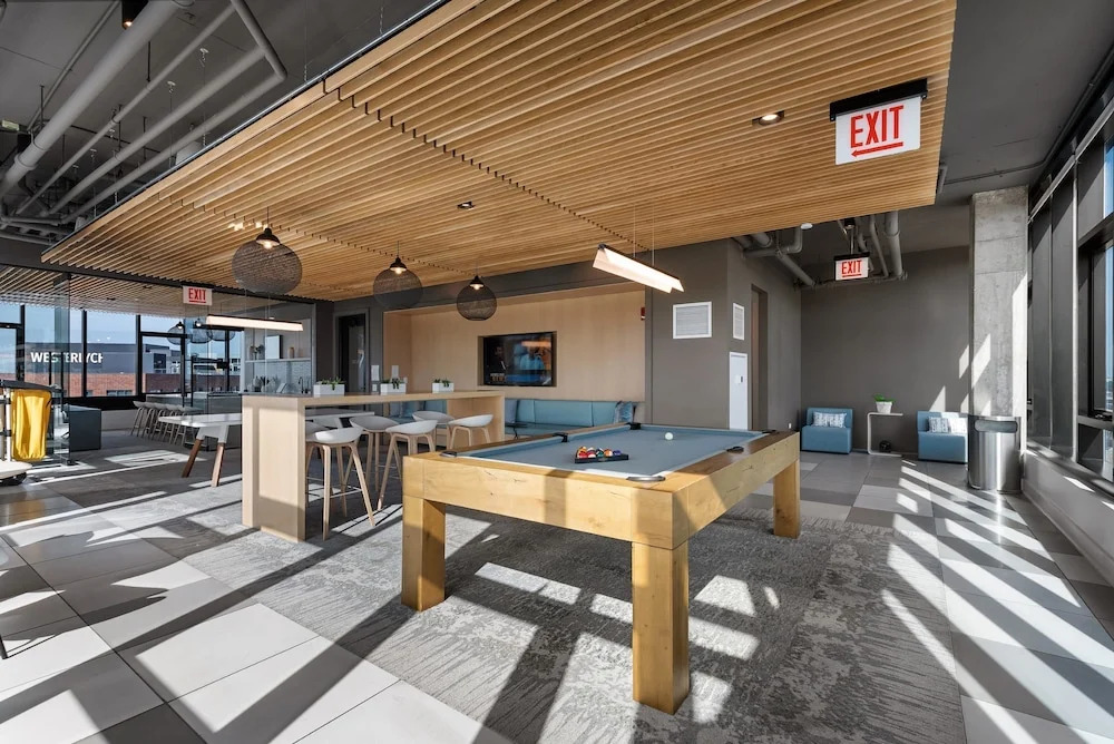 Group Escape 2 Luxury 3BR Penthouses