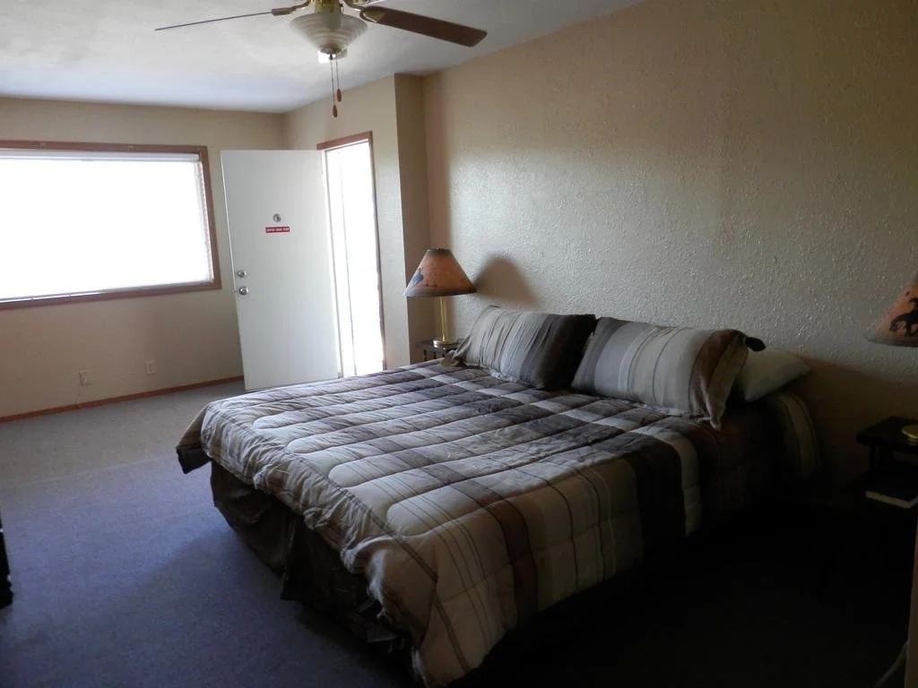 Trail Motel