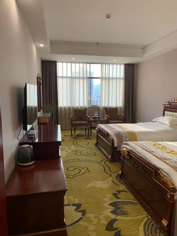 Jun Yi Kai Yue Hotel