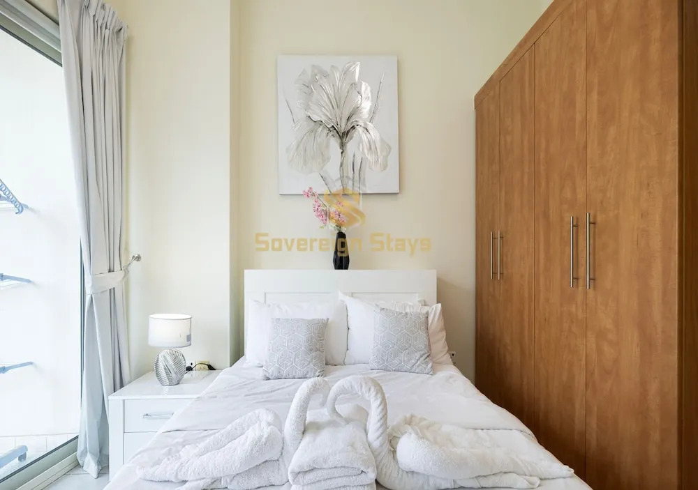 Marina View Towers 2 Bedroom Apartment
