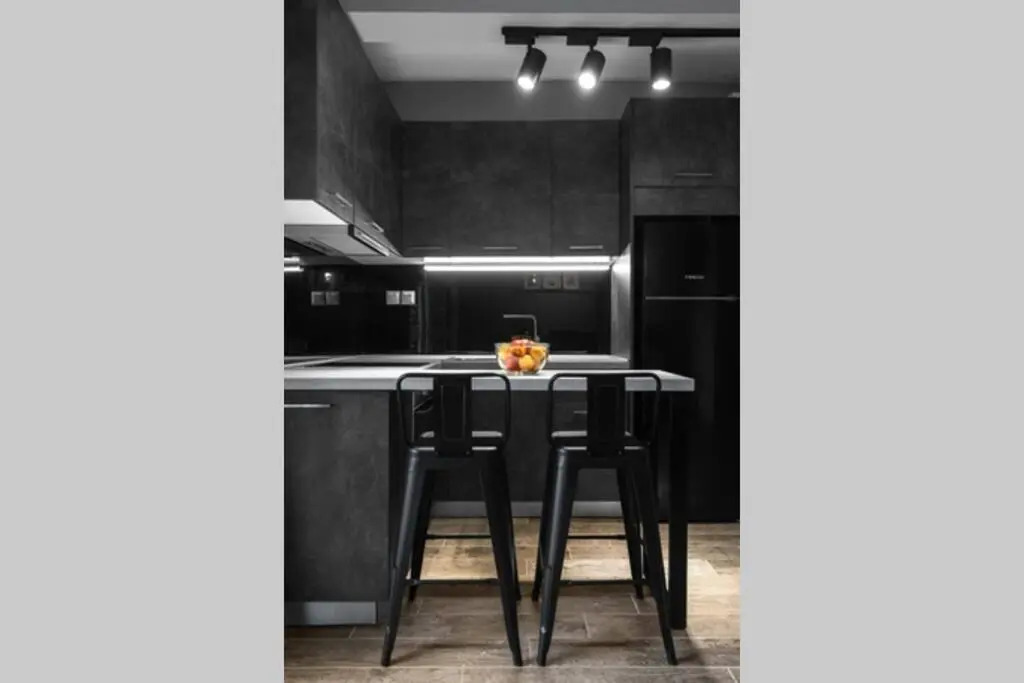 "LouLenny's aRt" BoutiQue HoMes in HalkiDiki, vol 2