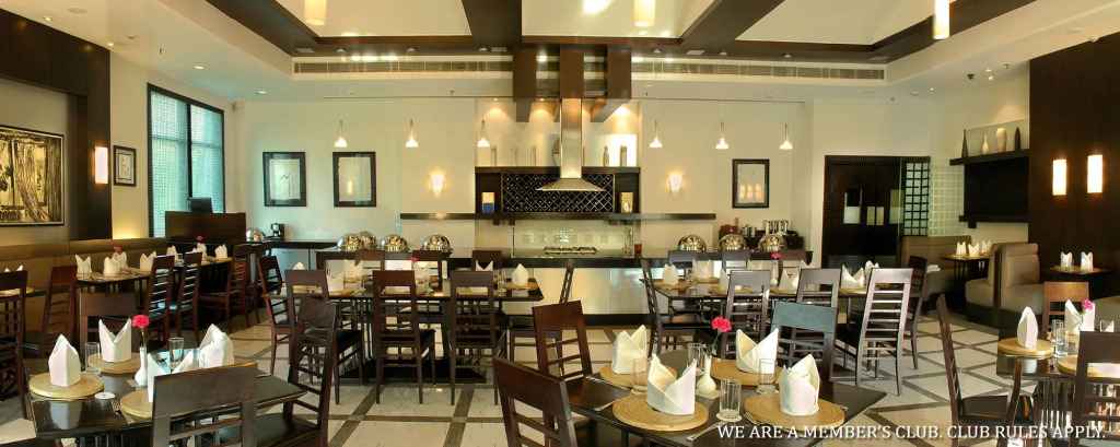 The Palms Town & Country Club - Resort