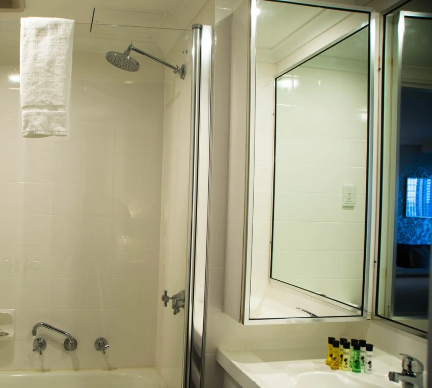 Paxsafe Sydney Hyde Park Private Apartments - Roof Top Retreat & Pool
