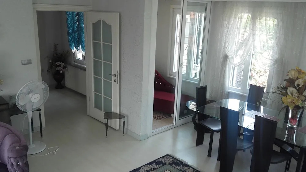 Turquoise Family Suites Apartment