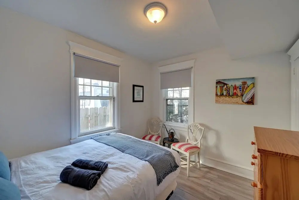 Ventnor City Getaway w/ Yard: 2 Blocks to Beach