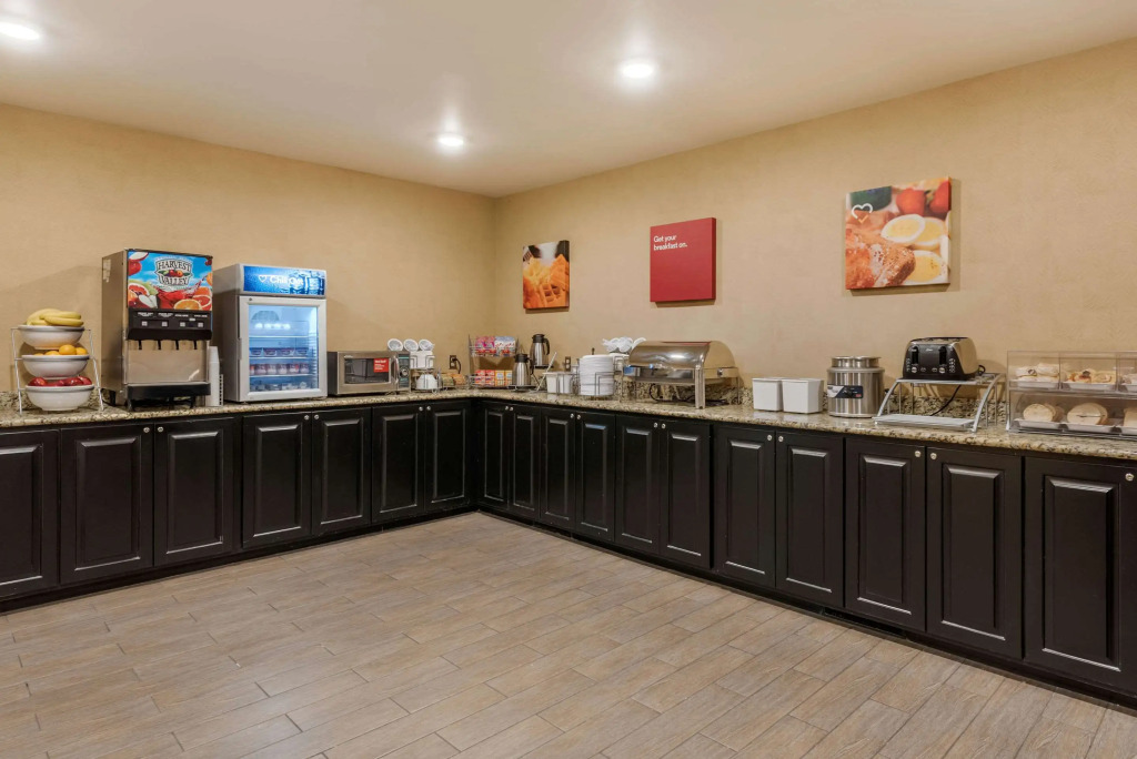 Comfort Suites near Route 66