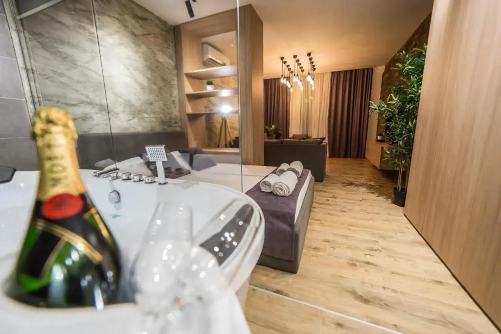 Empire Luxury Apartments