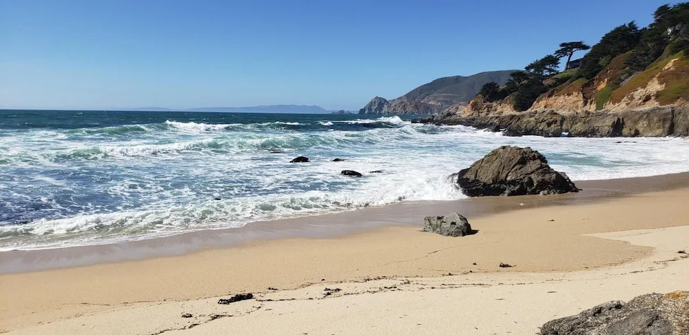 HI Point Montara Lighthouse