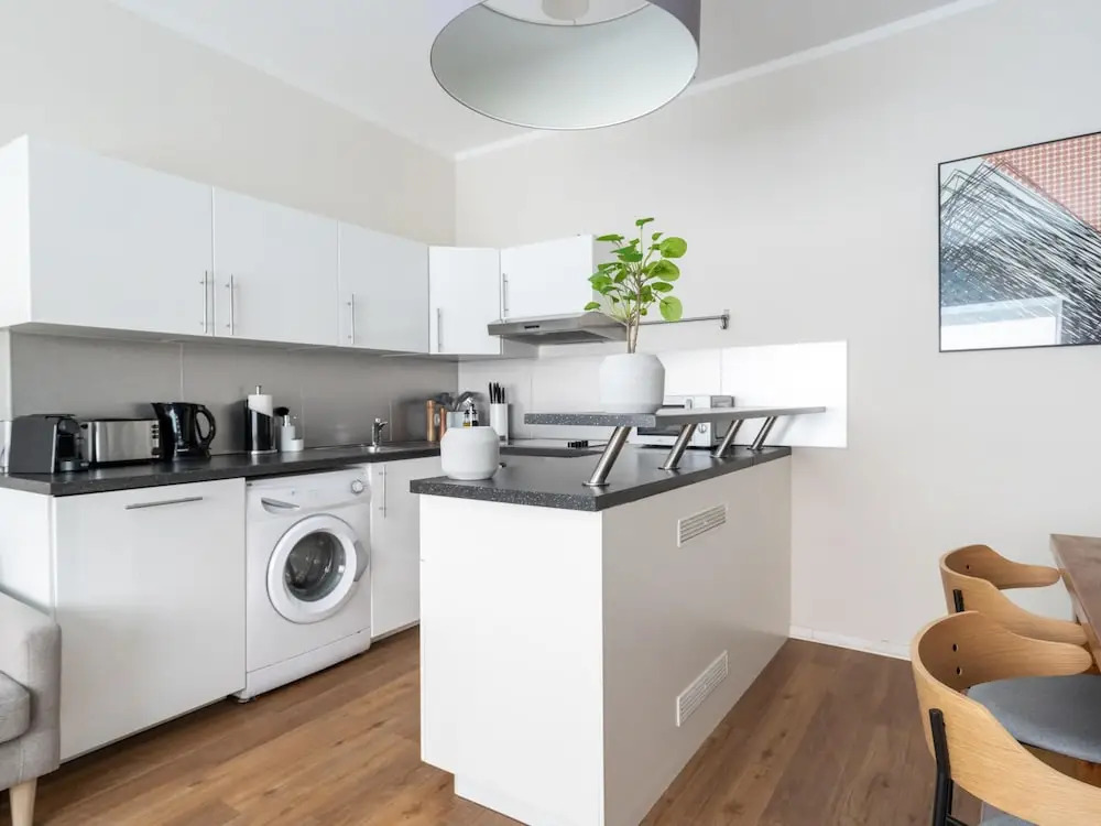 Primeflats - Huge Apartment at Gasometer 17