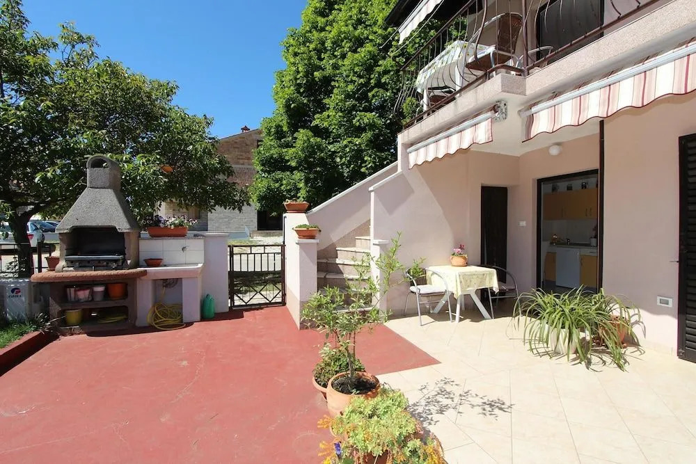 Apartments Pataj