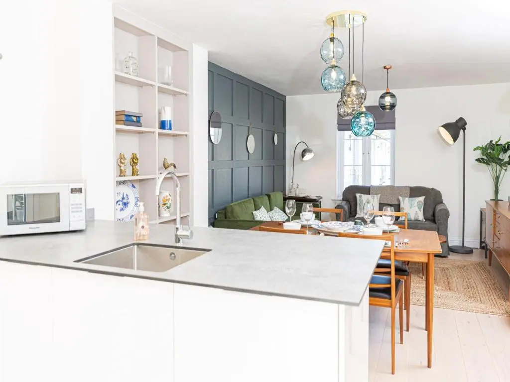 10 Tivoli Mews - By Luxury Apartments