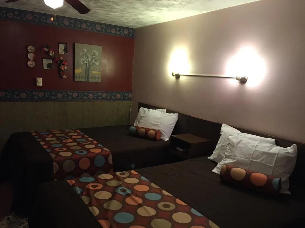 Town Inn Motel